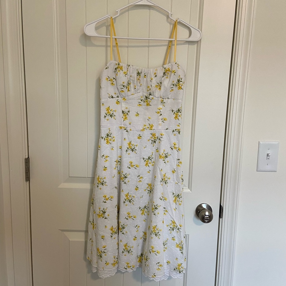 EUC Ruby Rox junior’s white yellow floral lined embroidered dot minidress size 5